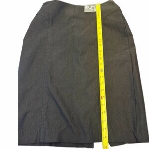 Black Women's Knee-Length Pencil Skirt